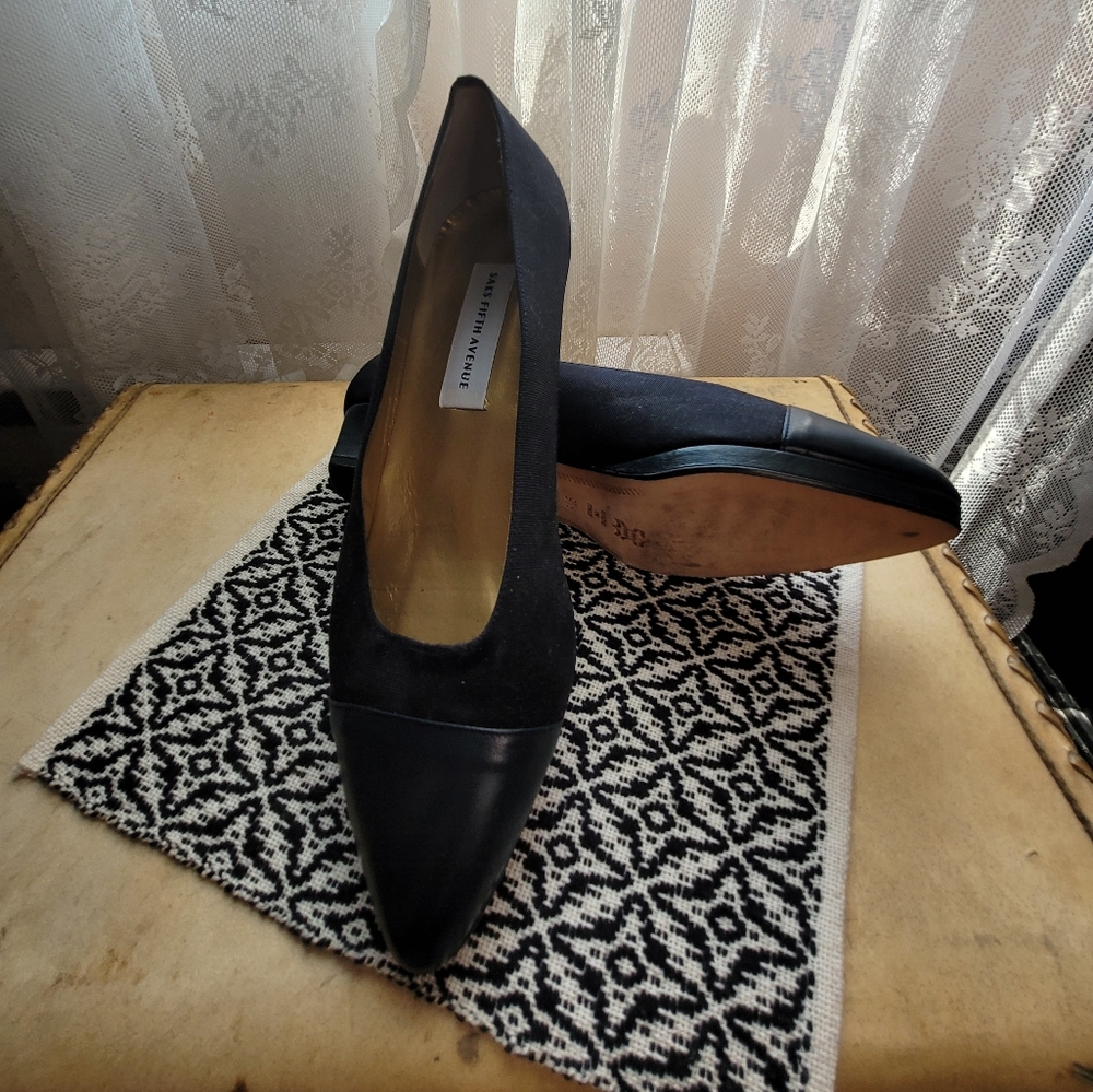 Saks Fifth Avenue Pumps
